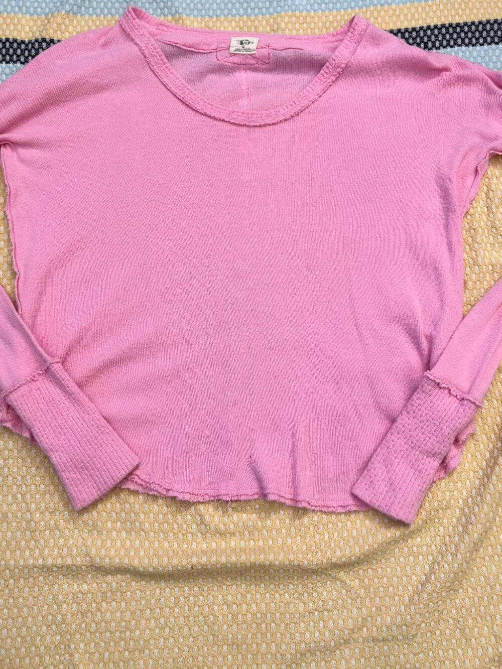 We The Free Free People Pink Distressed Raw Hem Thermal Top XS